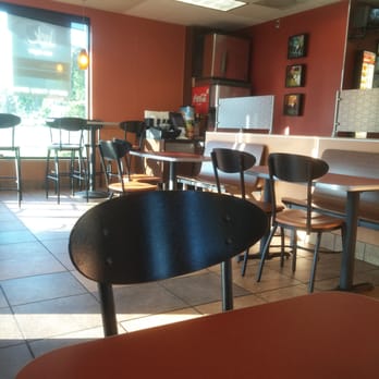 Jack in the Box - Towards fountain area. Not a clean area. - Fast Food Near Me - Dallas, North Carolina