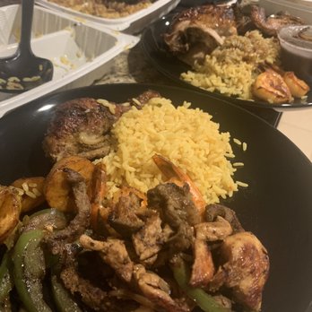Silvestre Chicken - Fajita Mixta Platter 1/2 Chicken Fried Ripe Plantain Black Beans - Chicken Shop Near Me - Silver Spring, Maryland