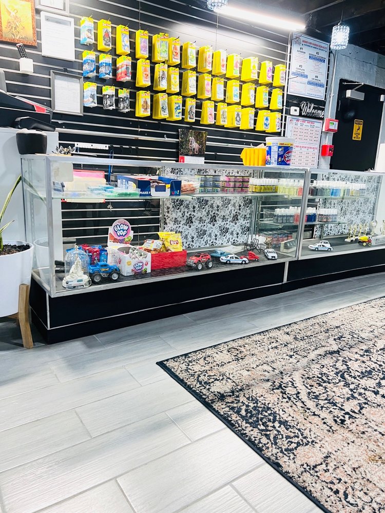 LYON’S HAND CARWASH & DETAIL CENTER Updated August 2024 16 Photos