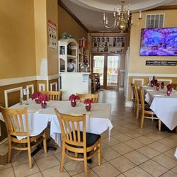 Mateus Restaurant & Bar