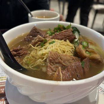 KW Cafe - Beef noodle soup - Hong Kong Style Cafe Near Me - Rowland Heights, California