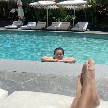 White Sands Hotel - Loved the pool and jacuzzi. - Hotels Near Me - Honolulu, Hawaii