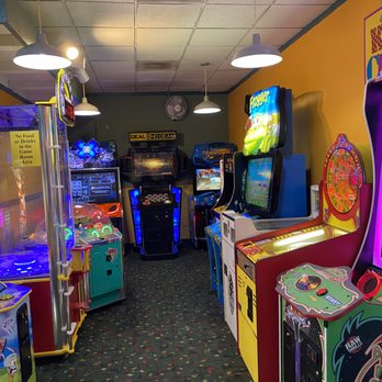 Straw Hat Pizza - Game room - Pizza Near Me - Long Beach, California Straw Hat Pizza - Game room - Pizza Near Me - Long Beach, California