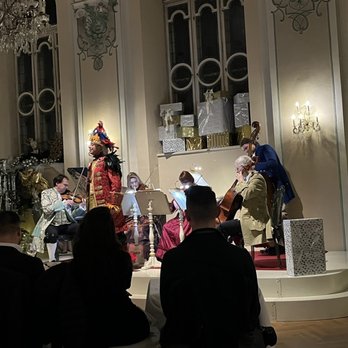 St. Peter Stiftskulinarium - Mozart dinner concert performance - Austrian Near Me - Salzburg, 5 St. Peter Stiftskulinarium - Mozart dinner concert performance - Austrian Near Me - Salzburg, 5