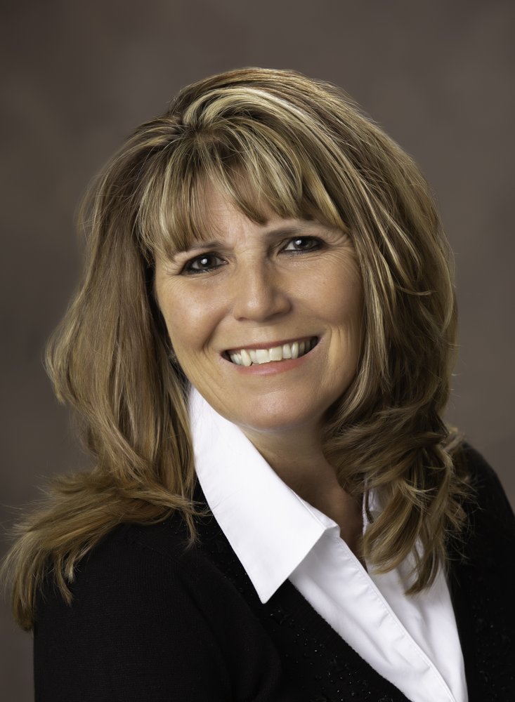 MICHELLE LIGHT UNITED REAL ESTATE PREMIER 992 Bragg Rd