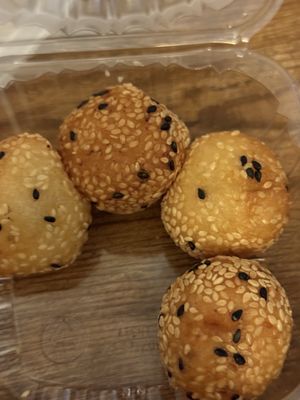 Niam Nom Tsu's Asian Deli LLC by null