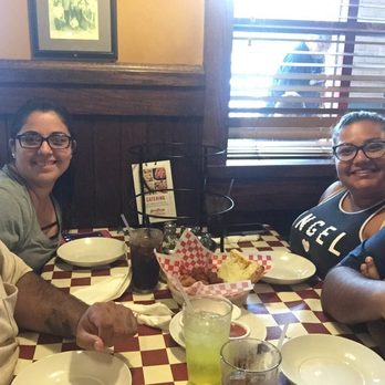 Giordano's - Italian Near Me - Orlando, Florida