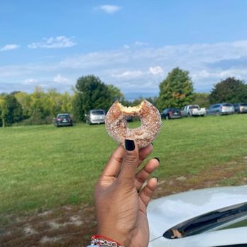 Shelburne Orchards - Try the cider donuts for sure. - Distilleries Near Me - Shelburne, Vermont