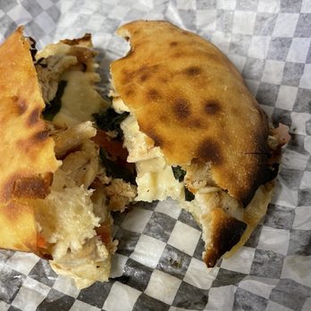 Cake Shop by Jill & Jill - Pizza Near Me - Madera, California