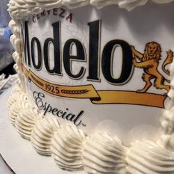 Wen Wen Bakes - Modelo 6 inch cake