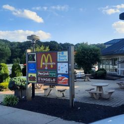 Charlton Service Plaza
