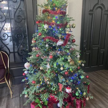 Skillet N Grill - Beautiful tree - Breakfast & Brunch Near Me - Arlington, Texas Skillet N Grill - Beautiful tree - Breakfast & Brunch Near Me - Arlington, Texas