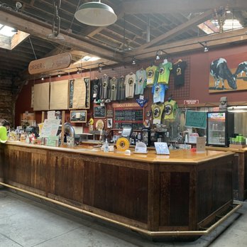 Lucky Labrador Brewing Co - Brewpubs Near Me - Portland, Oregon Lucky Labrador Brewing Co - Brewpubs Near Me - Portland, Oregon