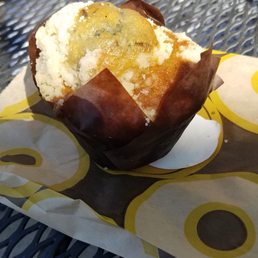 Blueberry muffin