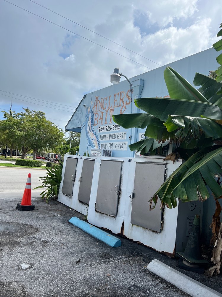 ANGLER’S BAIT AND TACKLE Updated September 2024 12 Photos & 27