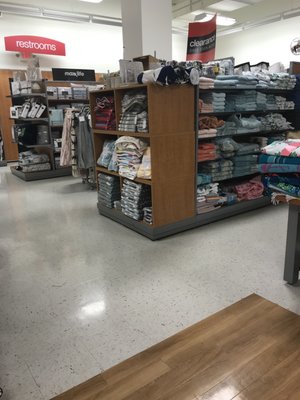 TJ MAXX ‘N MORE - Updated August 2025 - 14 Reviews - 1277 Broadway Rte