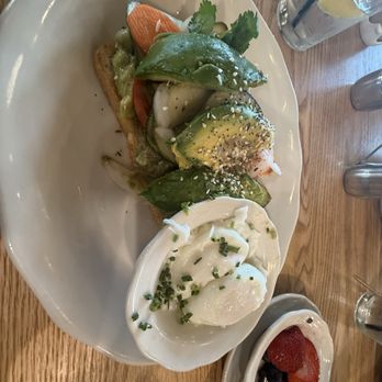 Hope Breakfast Bar - Eagan - Avocado Toast & Poached Eggs - V DF S - Breakfast & Brunch Near Me - Eagan, Minnesota