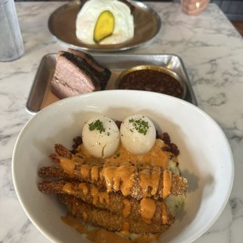 Easy ‘Que - Shrimp and grits with a side of brisket. - Barbeque Near Me - Kailua, Hawaii Easy ‘Que - Shrimp and grits with a side of brisket. - Barbeque Near Me - Kailua, Hawaii