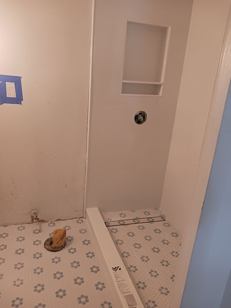 Slide of Ismael Ceramics and Porcelain Installations