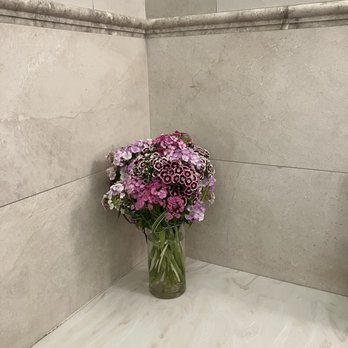 Bryant Park Bathroom - Rest Stops Near Me - New York, New York