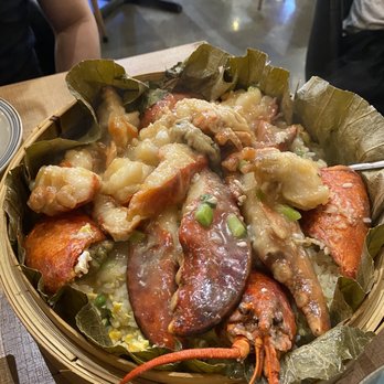 The Fish Man - 2Lbs lobster with fried rice on lotus leaf - Seafood Near Me - Richmond, British Columbia The Fish Man - 2Lbs lobster with fried rice on lotus leaf - Seafood Near Me - Richmond, British Columbia