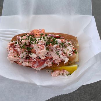 Bite Into Maine - Lobster Roll - Seafood Near Me - Cape Elizabeth, Maine