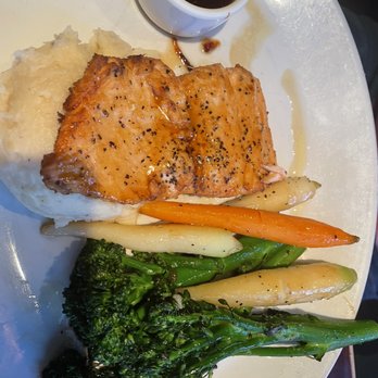 Yard House - Whiskey Glazed Salmon - Bars Near Me - Glenview, Illinois Yard House - Whiskey Glazed Salmon - Bars Near Me - Glenview, Illinois