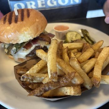 Moo Creamery - En Fuego Burger - Burgers Near Me - Bakersfield, California Moo Creamery - En Fuego Burger - Burgers Near Me - Bakersfield, California