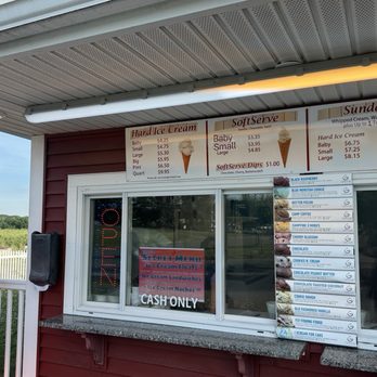 The Barn Icecream - Ice Cream & Frozen Yogurt Near Me - Methuen, Massachusetts The Barn Icecream - Ice Cream & Frozen Yogurt Near Me - Methuen, Massachusetts