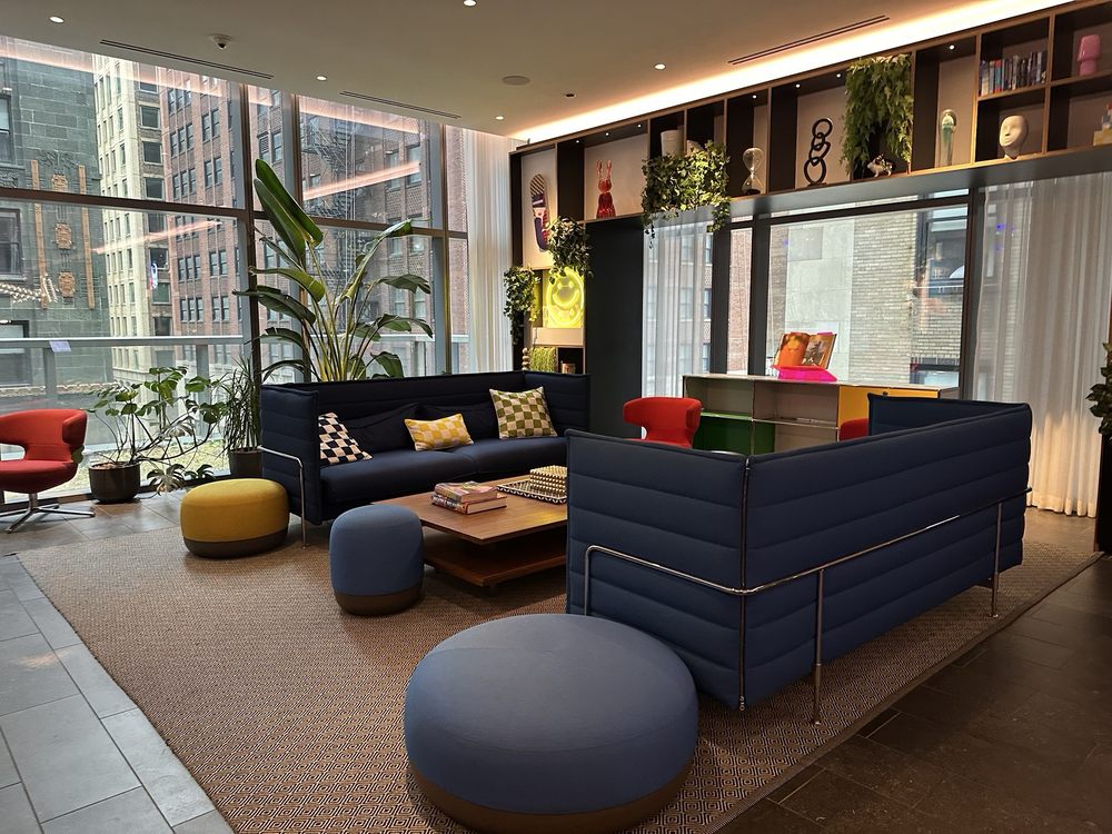 CitizenM Chicago Downtown Hotel