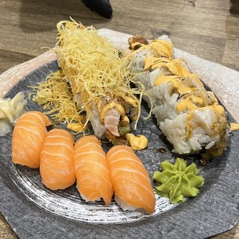 Tora Bistro - Maki combo with Aburi Sake and Aburi Salmon rolls. - Japanese Near Me - Peterborough, Ontario Tora Bistro - Maki combo with Aburi Sake and Aburi Salmon rolls. - Japanese Near Me - Peterborough, Ontario