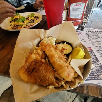 Fuller's Raw Bar - Fish and chips - Seafood Near Me - Hampton, Virginia Fuller's Raw Bar - Fish and chips - Seafood Near Me - Hampton, Virginia