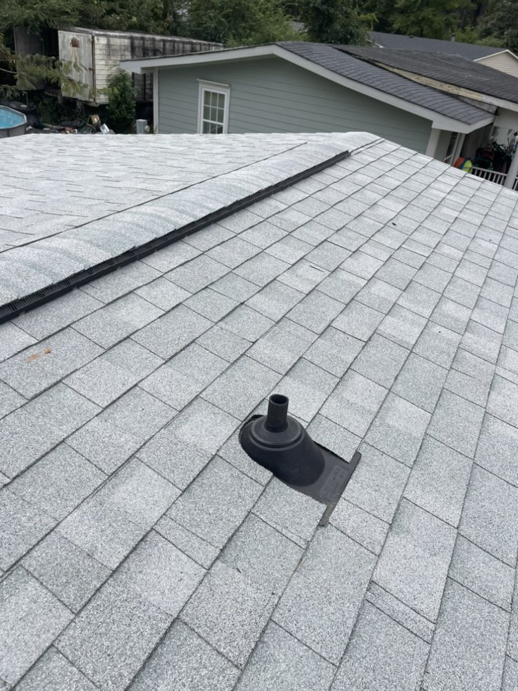 Slide of H&R Roofing and Construction