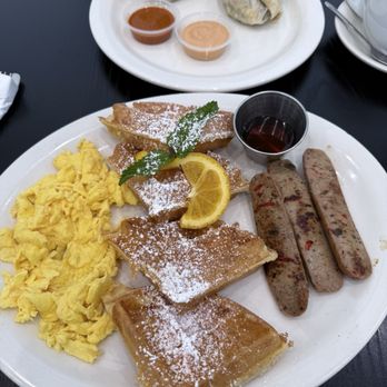 La Prime Caffe - Waffle Combo - Breakfast & Brunch Near Me - Los Angeles, California La Prime Caffe - Waffle Combo - Breakfast & Brunch Near Me - Los Angeles, California