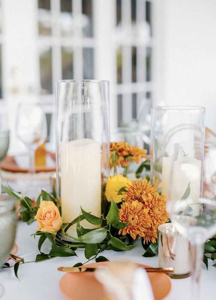 FLOWER MARKET Updated September 2024 68 Photos & 32 Reviews 384 N