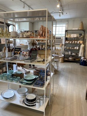 Farmhouse Pottery by null