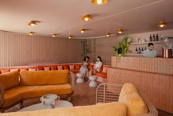 Sandbourne Santa Monica, Autograph Collection by null