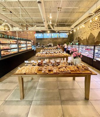 Mozart Bakery by null