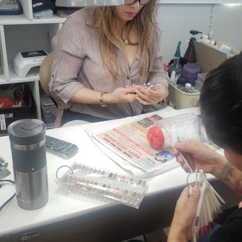 Whittier Nails & Spa - Nail Salons Near Me - Whittier, California