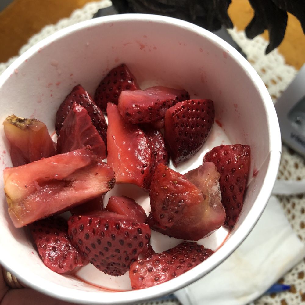 Wendy's - a person holding a bowl of strawberries - Fast Food Near Me - Hurricane, West Virginia Wendy's - a person holding a bowl of strawberries - Fast Food Near Me - Hurricane, West Virginia