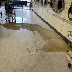 Jiffy Wash - Water leak