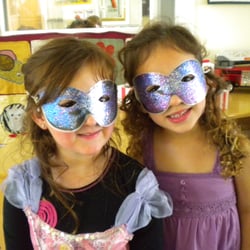 Beit HaYeladim - Dress up time!