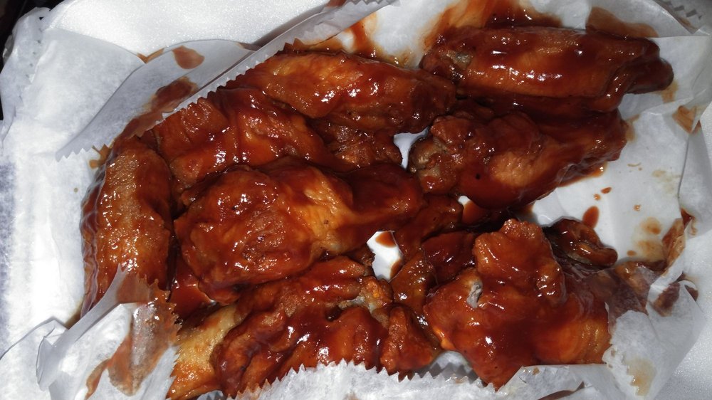 WINGS HEAVEN & PIZZA 39 Photos & 40 Reviews 701 Warwick Ave