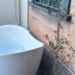 Filtered water with epsom salt and / or hydrogen gas