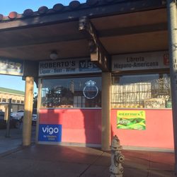 Roberto's Liquor - Store Front