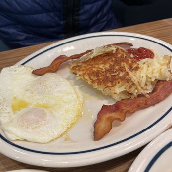 IHOP - American Near Me - Lebec, California