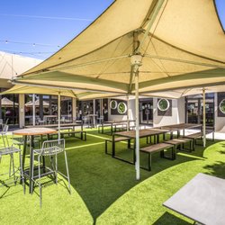 Bayswater Hotel - Beer Garden
