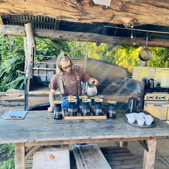 O'o Farms - Pouring o'o select - Food Tours Near Me - Kula, Hawaii O'o Farms - Pouring o'o select - Food Tours Near Me - Kula, Hawaii