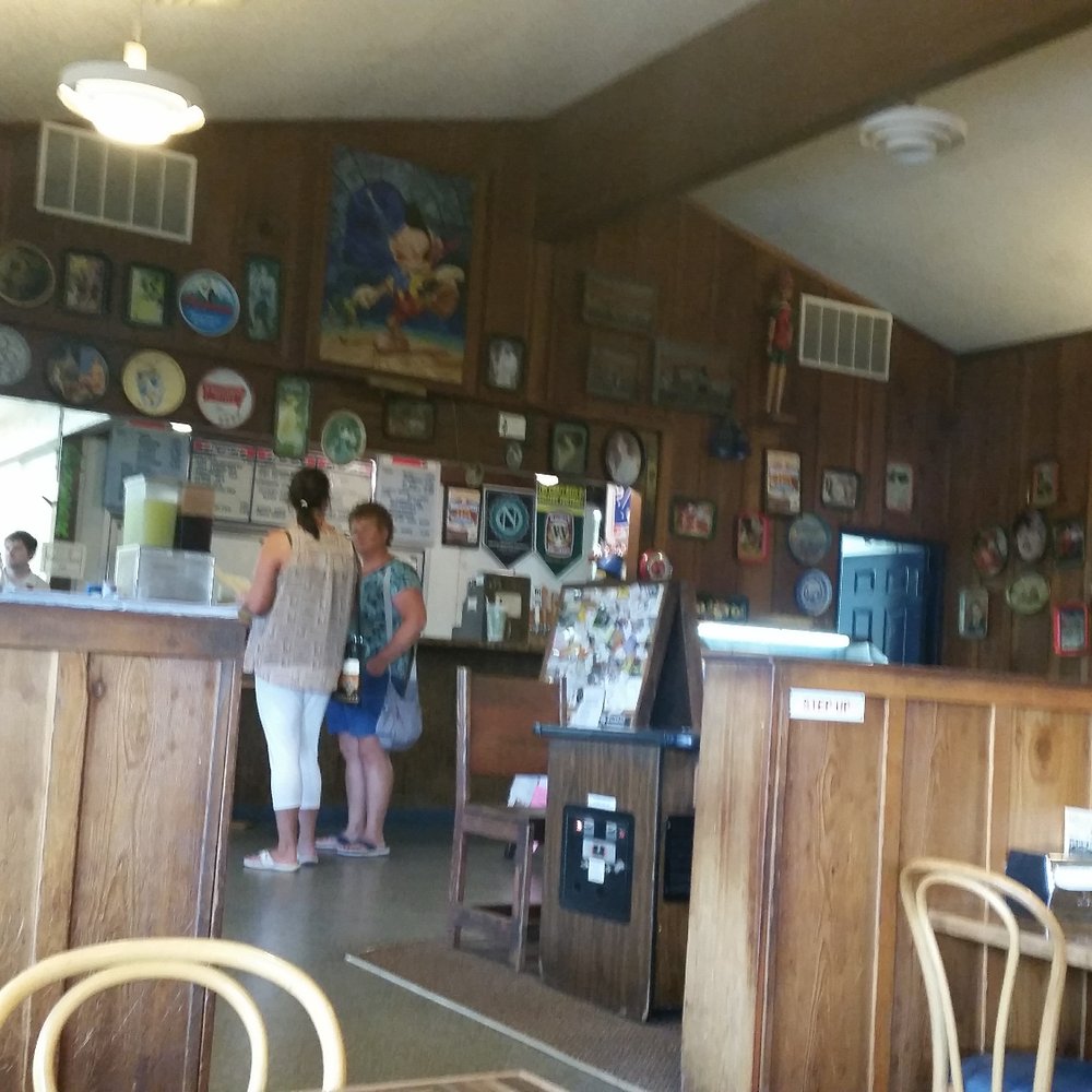 Pinocchio's Pizza - The ordering counter - Pizza Near Me - Cottage Grove, Oregon Pinocchio's Pizza - The ordering counter - Pizza Near Me - Cottage Grove, Oregon