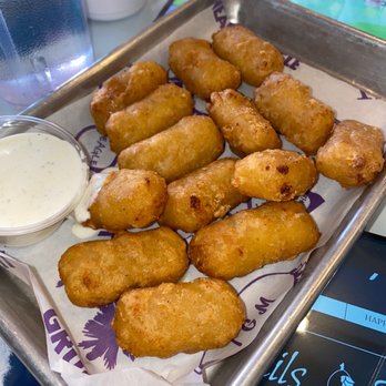HopnWich - MAC and cheese bites - Beer Bar Near Me - Conway, South Carolina HopnWich - MAC and cheese bites - Beer Bar Near Me - Conway, South Carolina